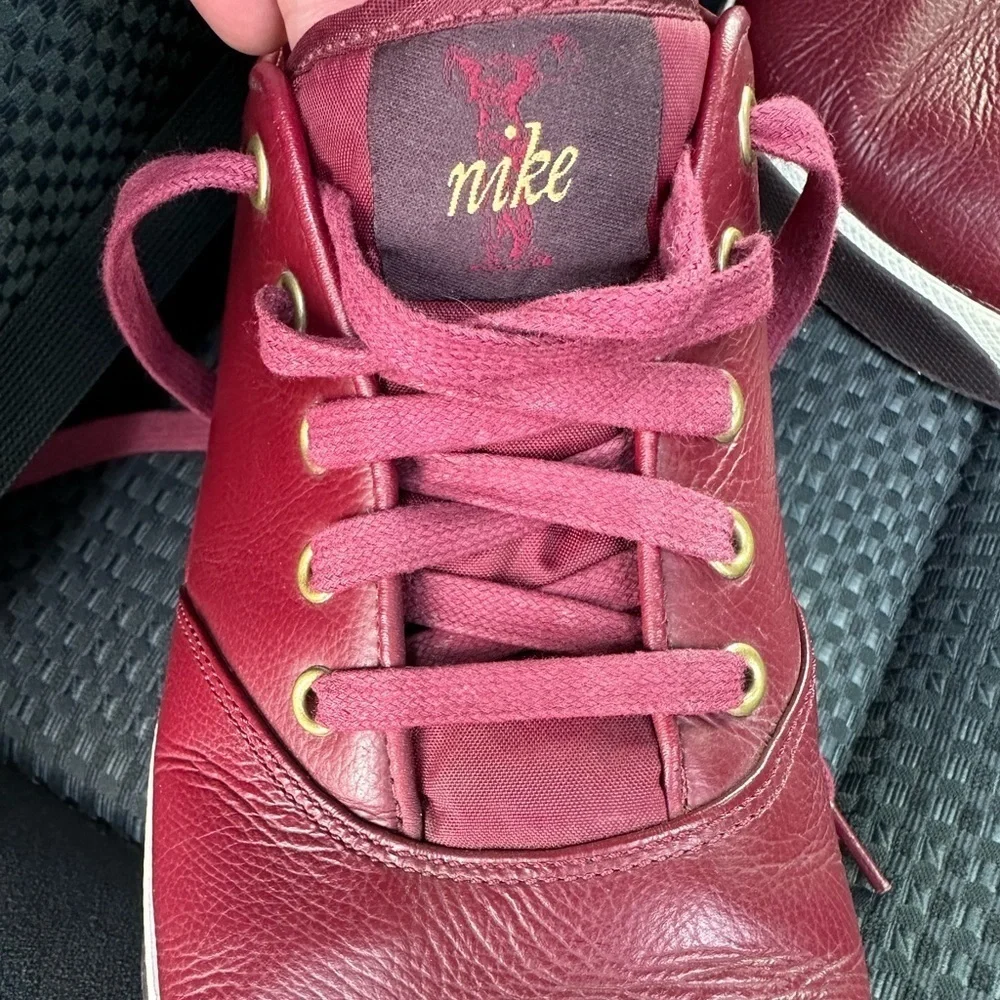 Nike Pepper Low BEAUTIFUL & RARE Men's Size 12.5 Excellent Condition Red Leather